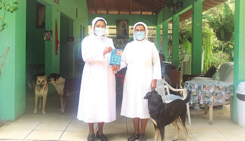 El refugio Santa Virginia busca ayuda para comprar su casa.